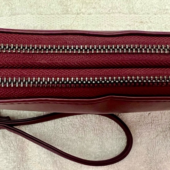 a new day Wristlet/Walllet - Picture 3 of 7